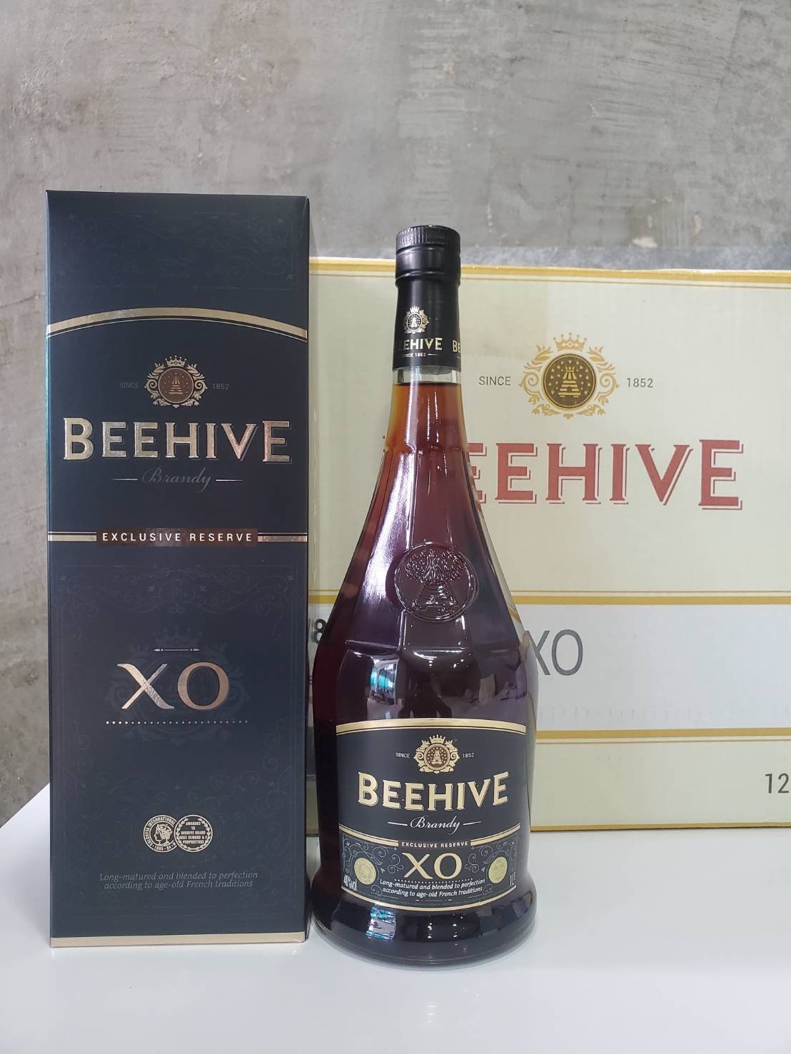 Beehive XO 750ML(40%)