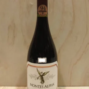 Montes Alpha Syrah